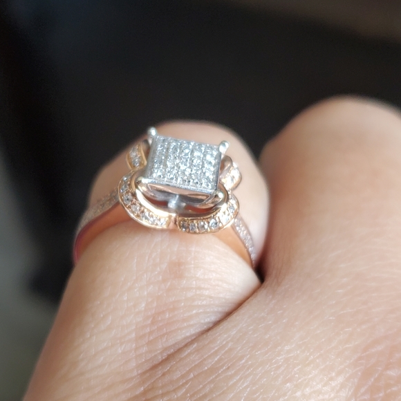 10k gold ring with natural diamonds - Picture 5 of 16